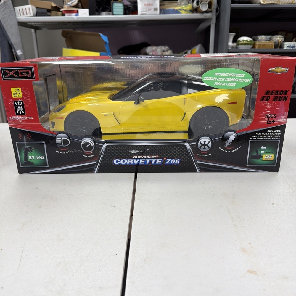XQ Chevrolet Corvette Z06 Remote Control RC Car LARGE 18" Costco Exclusive w/Box